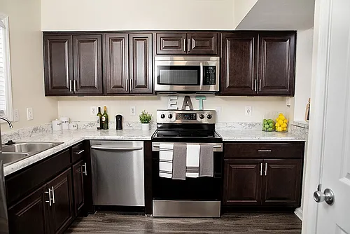 Beachwood Park Apartments and Townhomes Photo 1