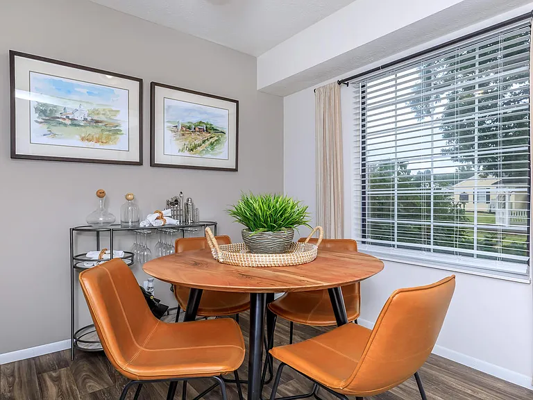 Westchester Townhomes — Photo 18