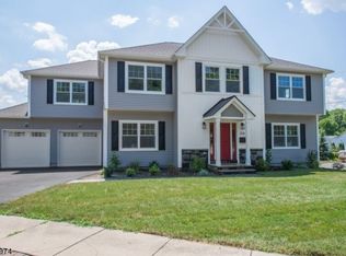 218 Halsey Rd, Parsippany, NJ 07054