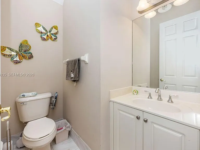 7841 Jewelwood Dr — Photo 10
