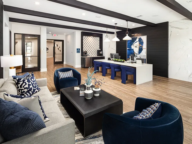 The Dalton by Alta — Photo 16