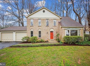 6 Lakenheath Ct, Rockville, MD 20854