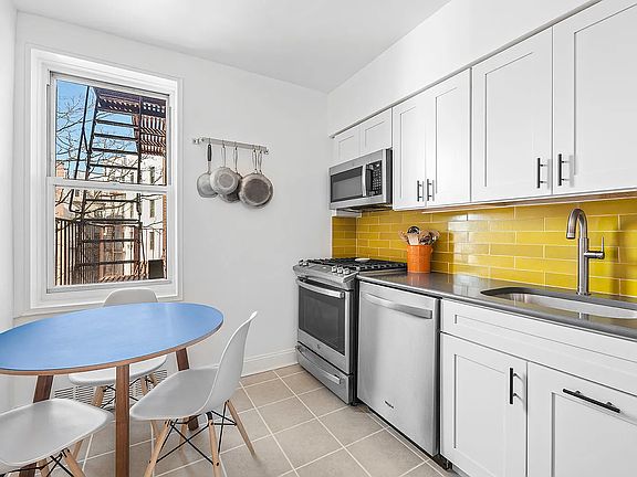 3rd image of 616 E 18th St APT 4B