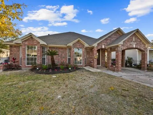 10206 Norvic St, Houston, TX 77029