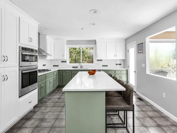 1203 Old Bridge Ln #1203, Bellingham, MA 02019
