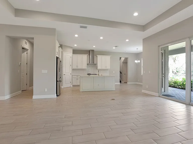6133 Lungo Lago Dr — Photo 5
