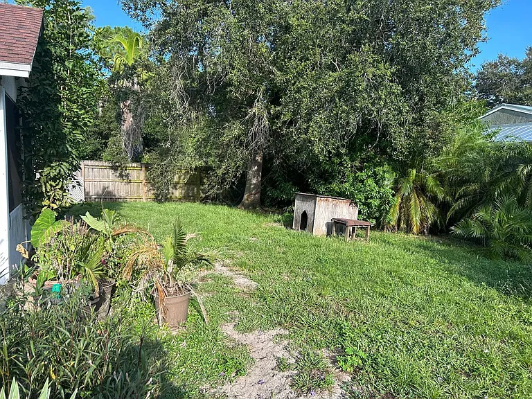 102 SW Glenwood Dr — Photo 32