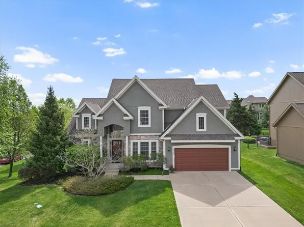 15505 Pawnee St, Overland Park, KS 66224