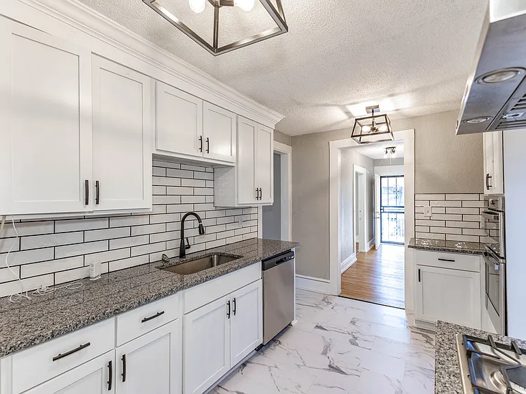 3901 Central St — Photo 12