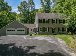 12231 S Wintergreen Dr, Chardon, OH