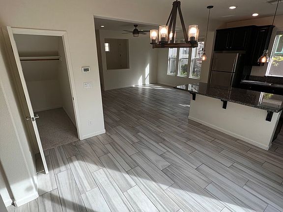 2nd image of 2089 Mannington Pl