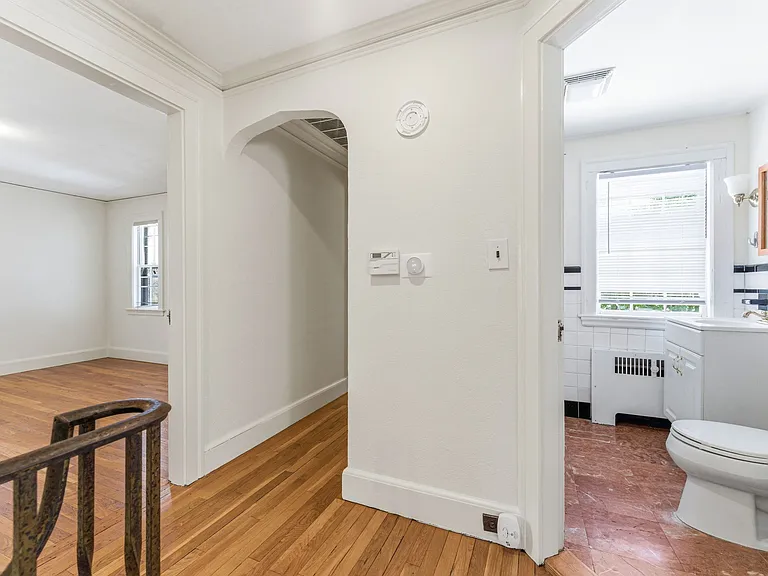 48 Acacia Ave — Photo 13