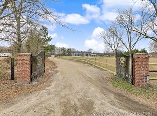 9109 Chickenfoot Rd, Saint Pauls, NC 28384