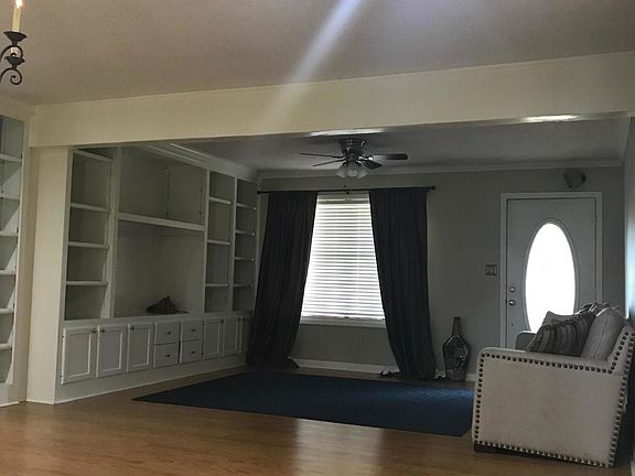 5th image of 111 Polly Ln