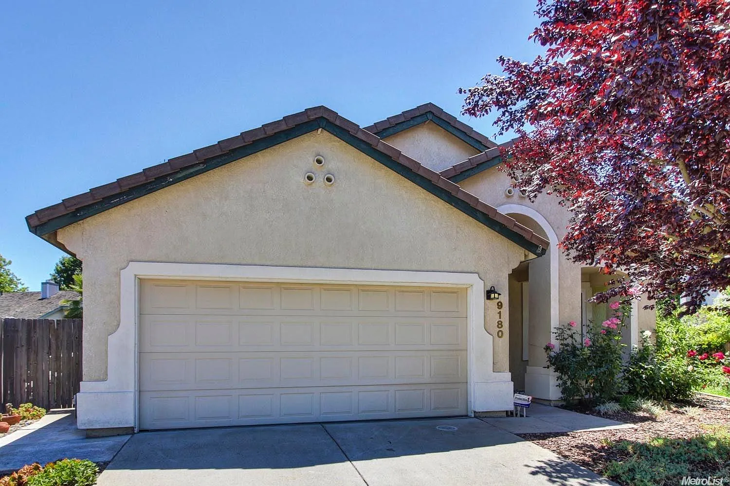 9180 Sage Glen Way photo 1