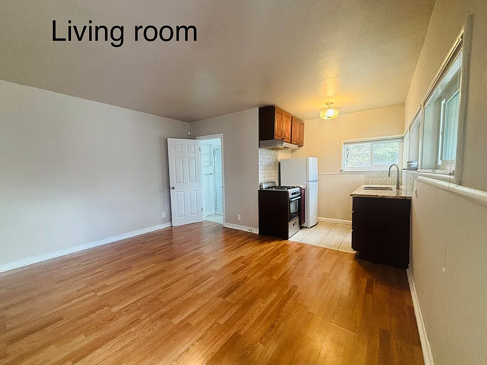 2415 Dover Ave #A