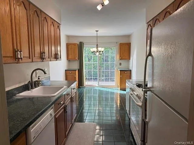 34 Candlestick Ct — Photo 8