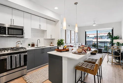 2550 NE 193rd St #201 Photo 1