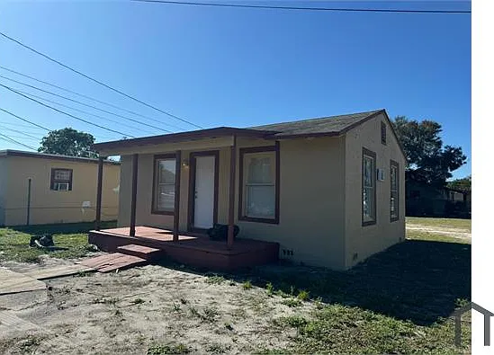2 bed, $1,400 — Photo 3