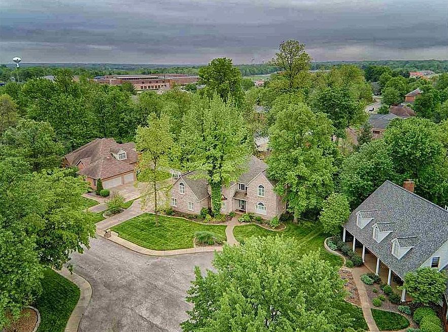 1st image of 7599 White Oak Ct