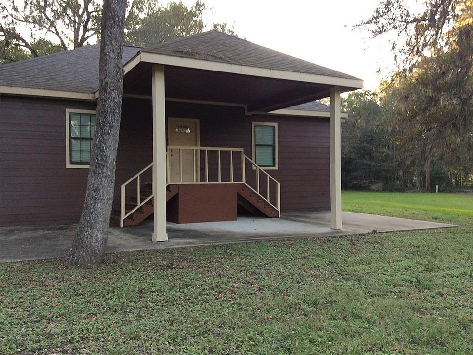 1st image of 20418 Birchmont Dr