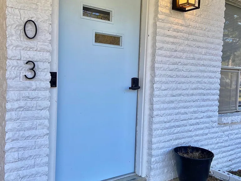 103 Camellia St — Photo 3