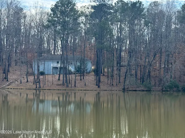 38 Crestview Ln, Dadeville, AL 36853