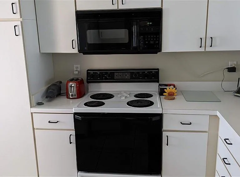 9300 Clubside Cir #1306 — Photo 4