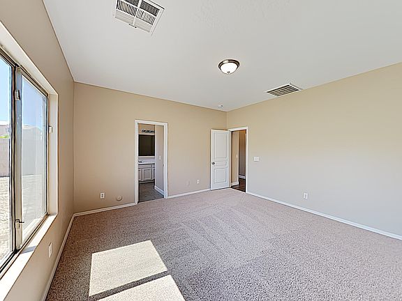 4th image of 395 E Palomino Way