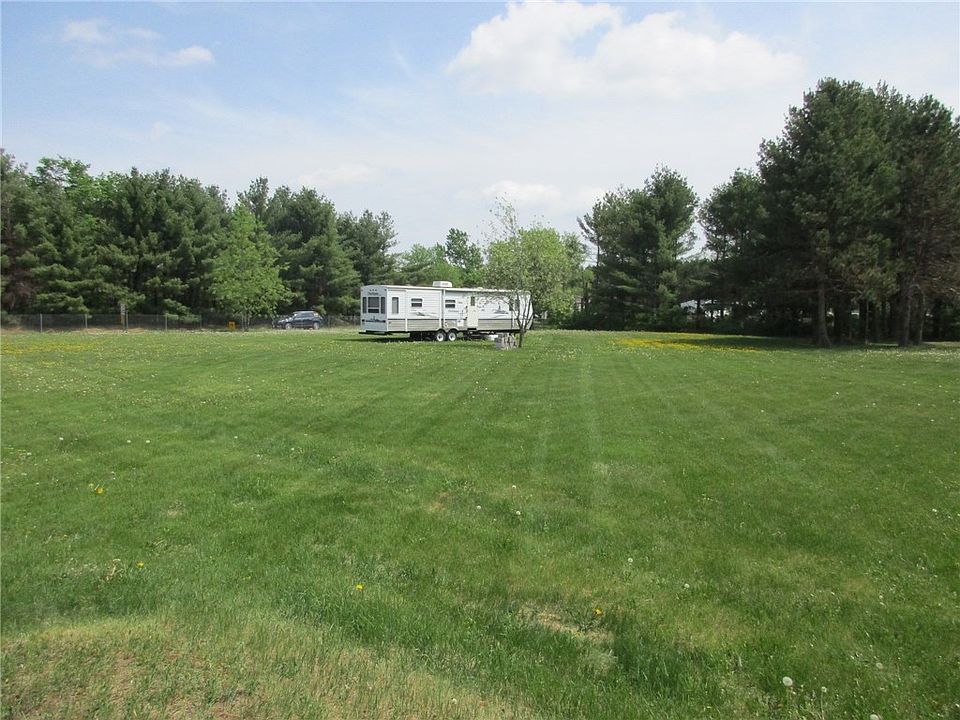 2nd image of 00 10 1/8 Avenue