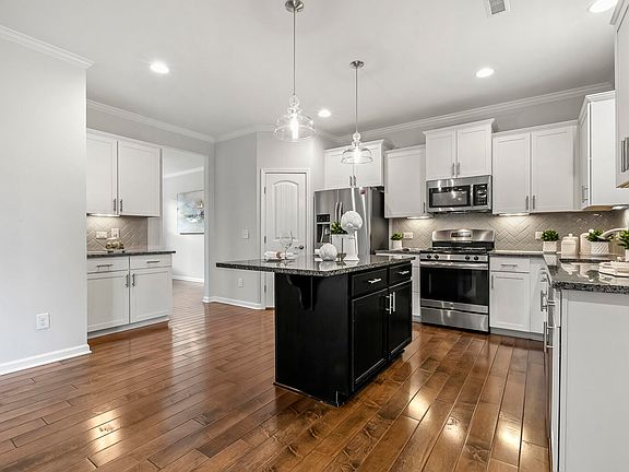 2nd image of 1010 Frisco Ct