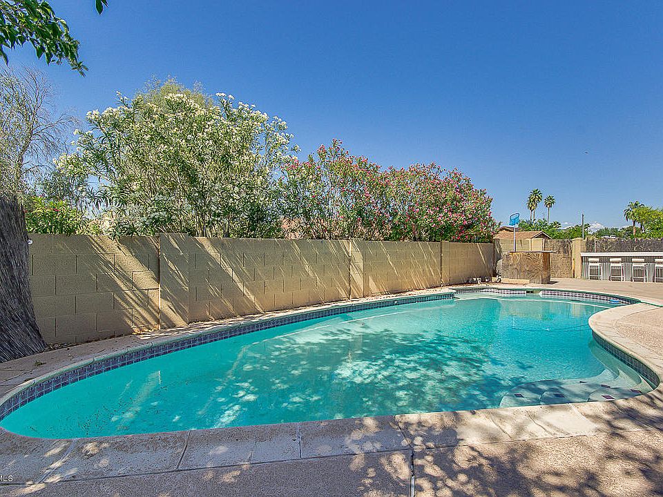 1st image of 1514 E Bell De Mar Dr