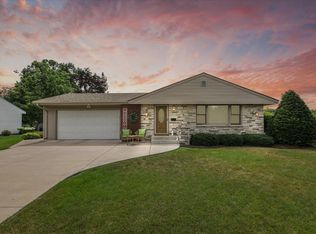 904 Washington St, Anoka, MN 55303