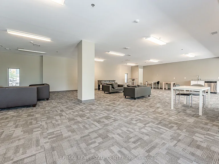 251 Hemlock St #707 — Photo 29