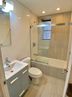 Rented by Bohemia Realty Group | media 8