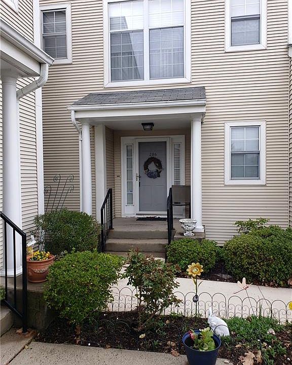 1st image of 206 Limner Cir #206