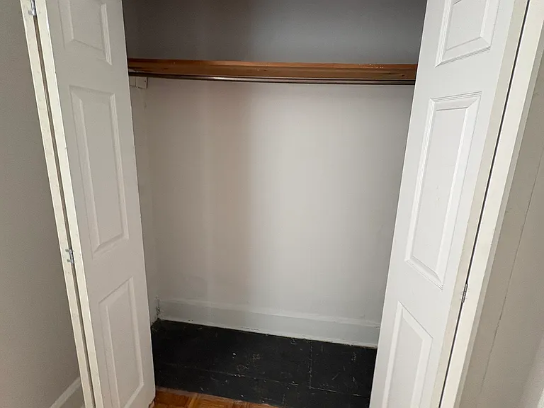 1113 W Wellington Ave #1 — Photo 11