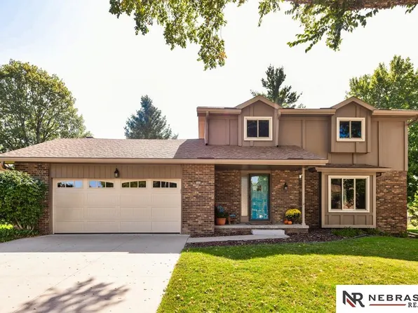 15665 Fountain Hills Dr, Omaha, NE 68118