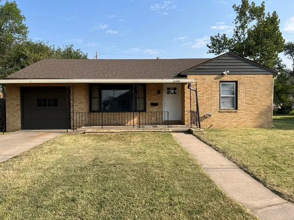2440 24th St, Great Bend, KS 67530