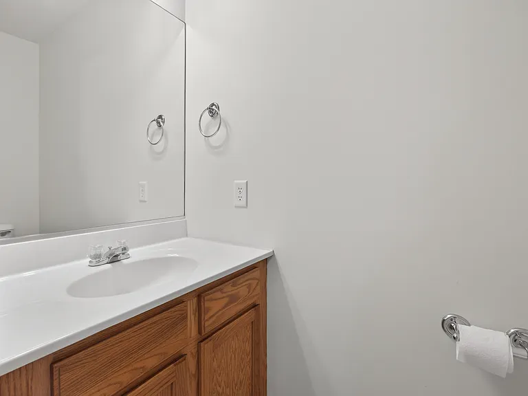 3 Ross Dr #6 — Photo 19