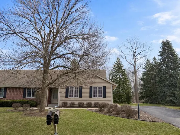 4780 Cara Marie COURT #B, Brookfield, WI 53005
