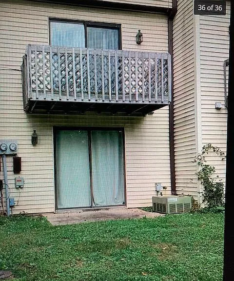 2372 S Henderson St — Photo 12