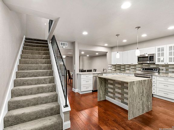 5th image of 3803 BARRINGTON ST #9A