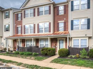 9221 Cardinal Forest Ln #32, Lorton, VA 22079