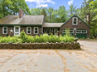 30 Hawthorne Rd, Raymond, ME 04071