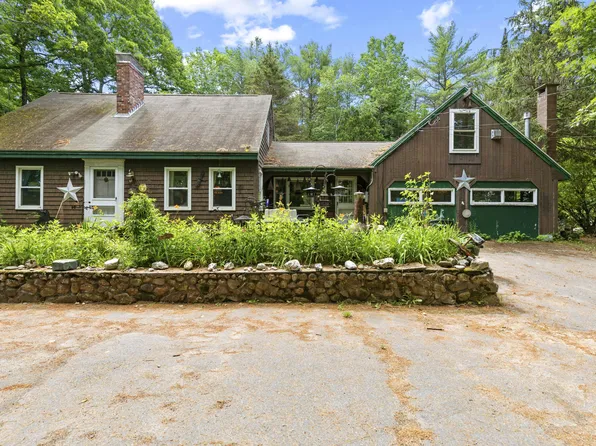 30 Hawthorne Rd, Raymond, ME 04071