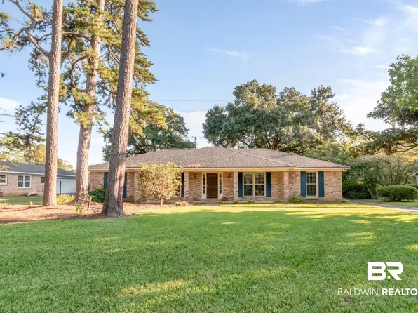 5725 Vendome Dr S, Mobile, AL 36609