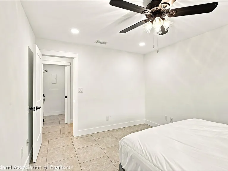 3 Charlton Dr — Photo 25