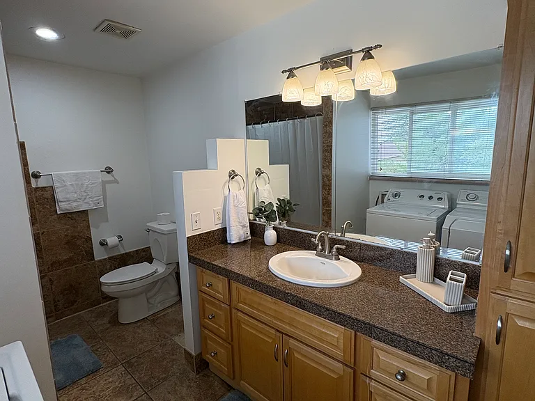 4045 N Canyon Rd — Photo 11