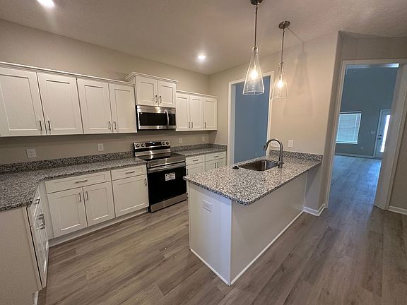4th image of 1850 Madison St #303